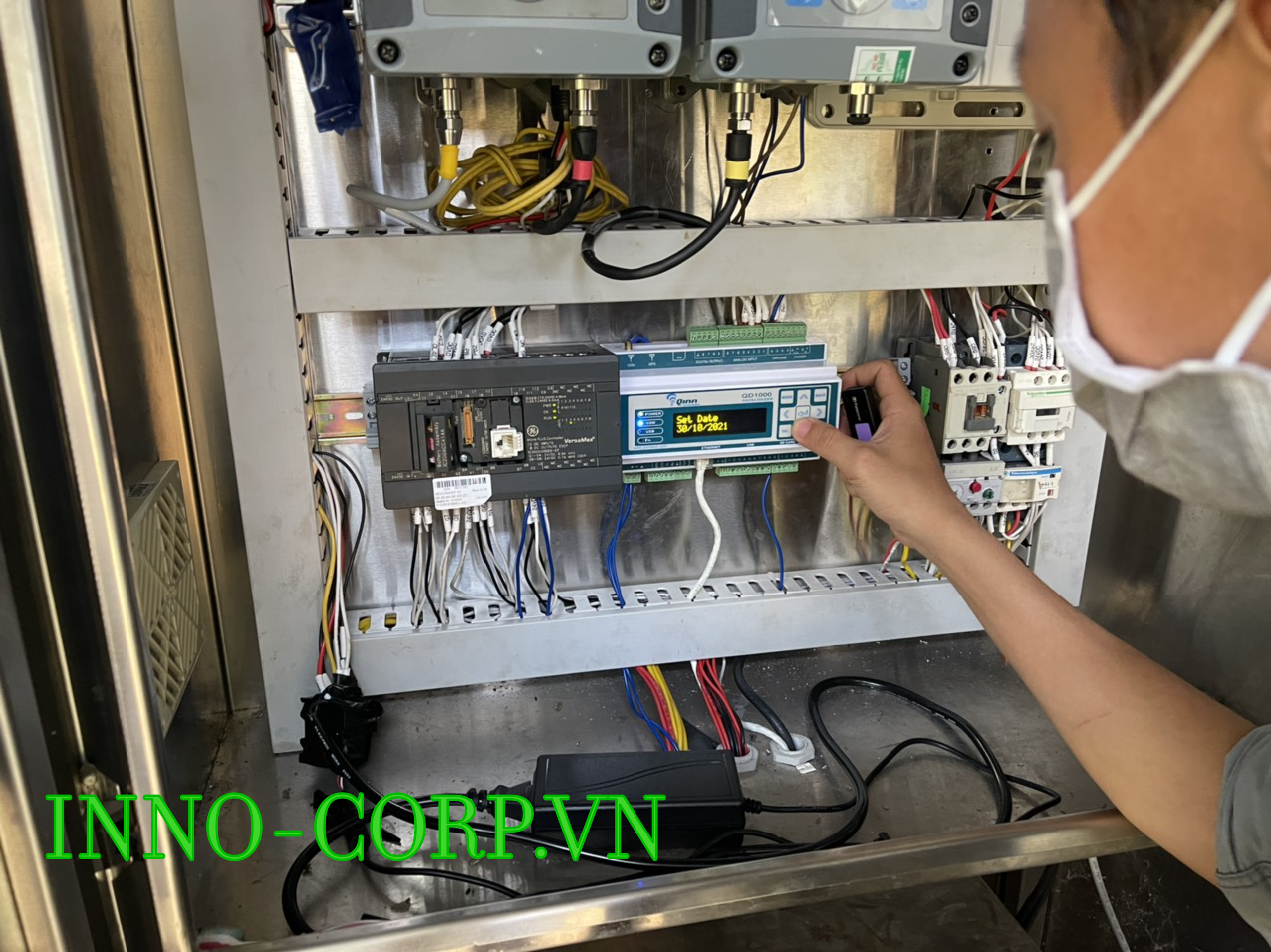 Hình ảnh thực tế của THIẾT BỊ GHI NHẬN VÀ TRUYỀN DỮ LIỆU DATA LOGGER QD1000